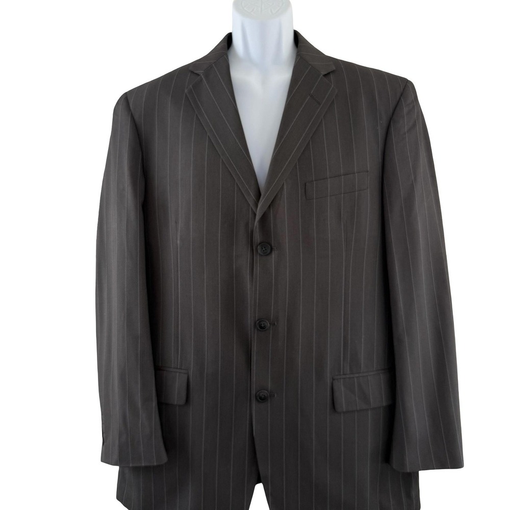 Insignia Collezione Gray Pinstripe Three Button Sport Coat Blazer Men's 44R - Picture 3 of 16